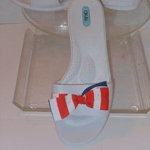 OKA RED WHITE AND BLUE FLIP FLOPS SIZE LARGE